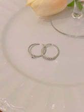 Conjunto de Anillos zirconia cúbica con diseño de mariposa